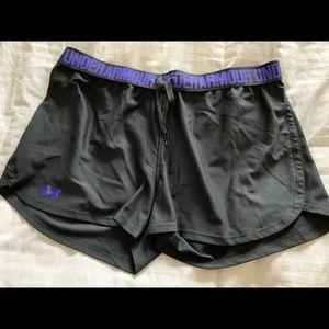 Under Armour Athletic Shorts Large